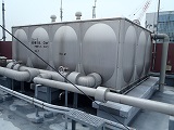 貯水タンク
